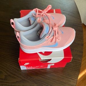 Kids Nike acmi sneakers